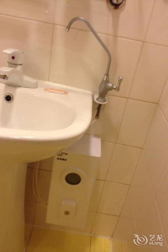 Tangqiao Hotel *